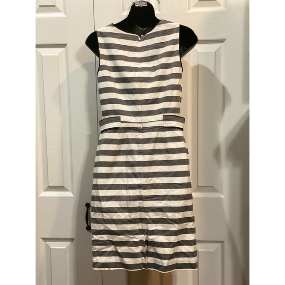 Banana Republic Gray Striped Sleeveless Dress Size 0 Career Party - Picture 3 of 4